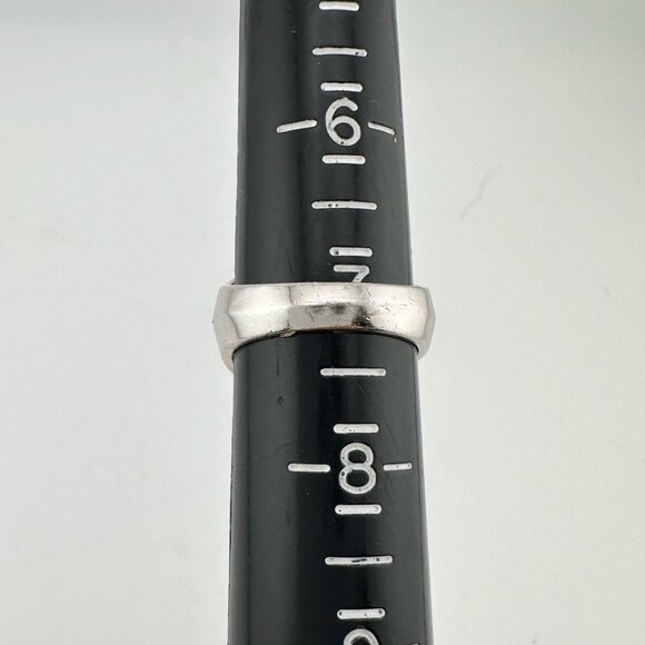 3 Carat Large and Beautiful Peridot Pave' Ring Size 7 - Picture 14 of 16